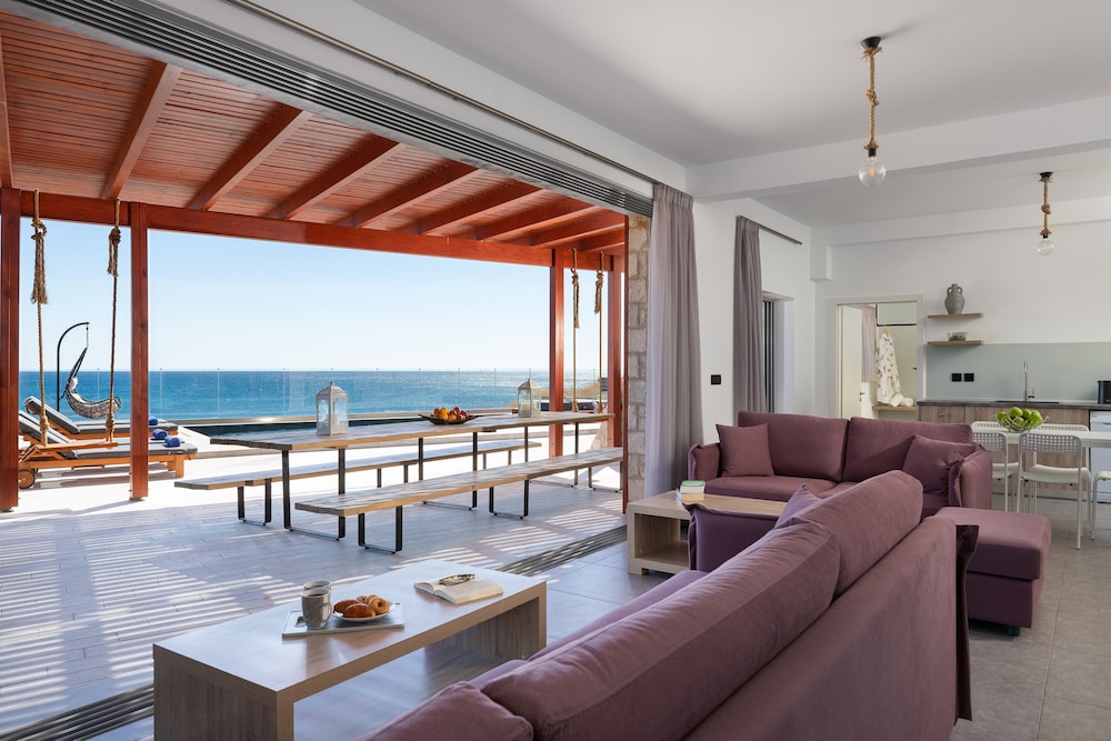 Southrock Villas — 4-Star Luxury Hotel in Rodos, Greece