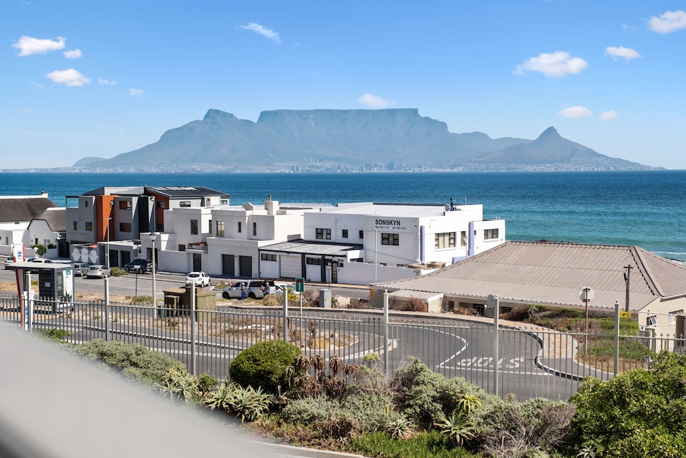 Blouberg Heights 108 — 4-Star Luxury Hotel in Cape Town, South Africa