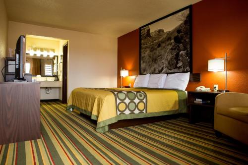 Super 8 By Wyndham Woodward - photo 18