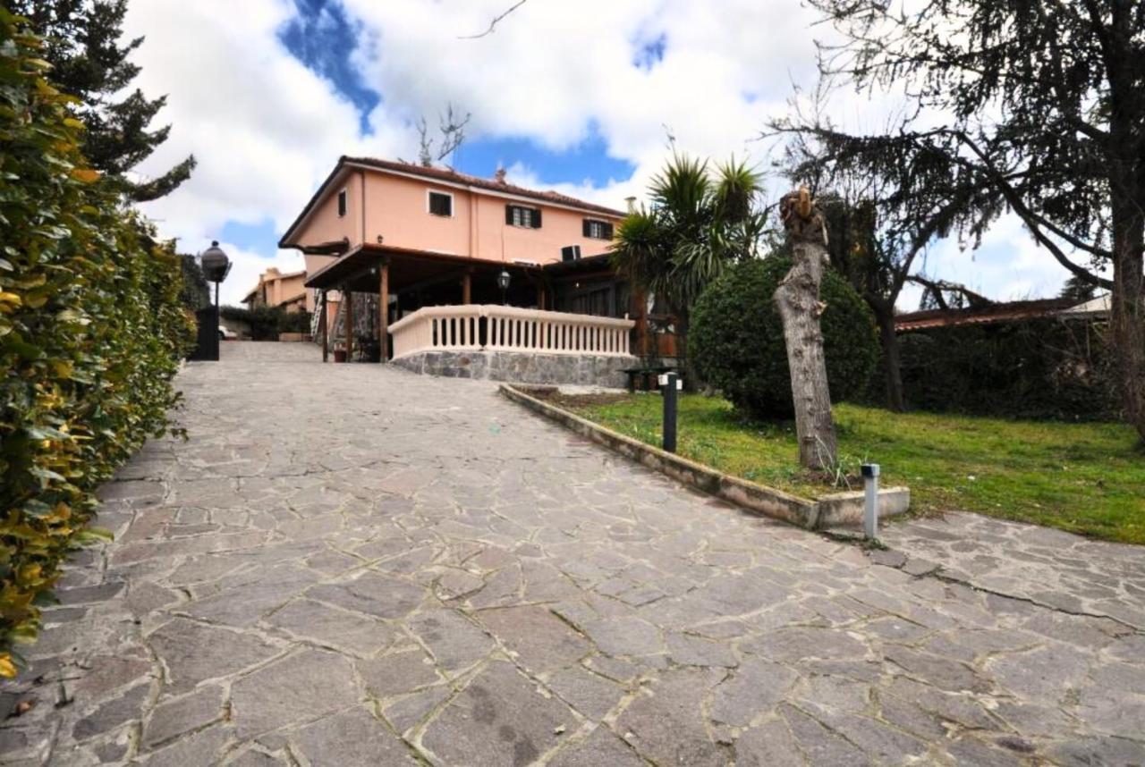 Casale De Santis — 4-Star Luxury Hotel in Rome, Italy