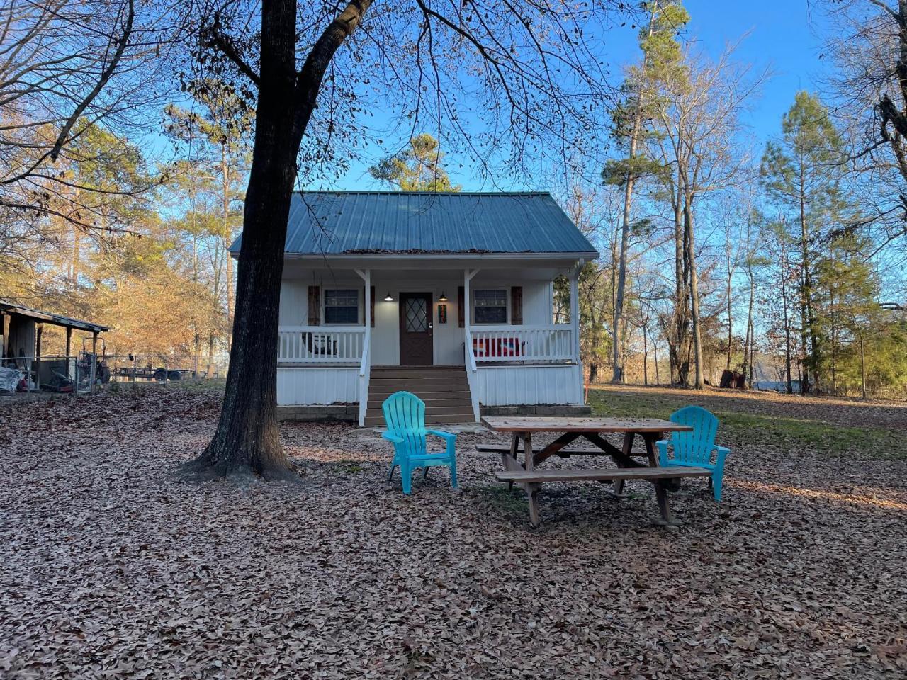 Retro Retreat - last minute hotel in Unknown City