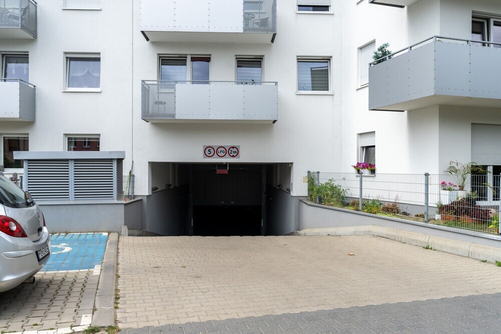 Apartment with garden Wolkowyska by Noclegi Renters — 4-Star Luxury Hotel in Poznan, Poland