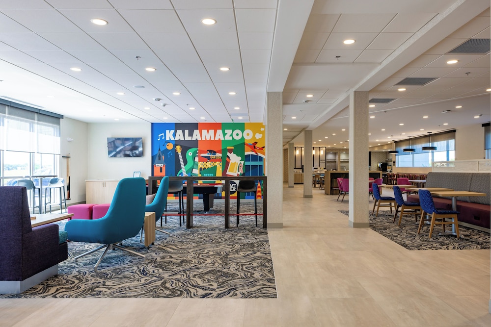 Tru by Hilton Kalamazoo - photo 26