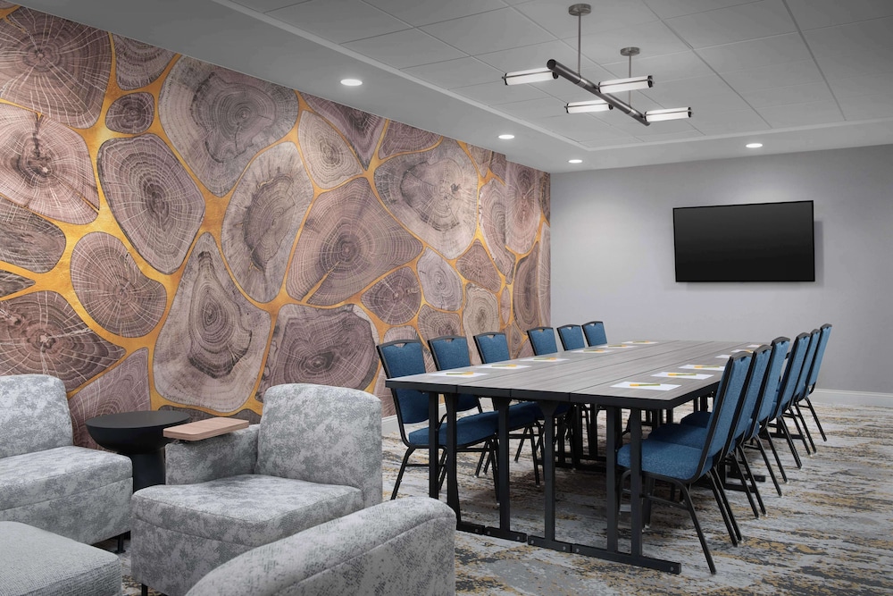 Hilton Garden Inn West Lafayette Wabash Landing - photo 32