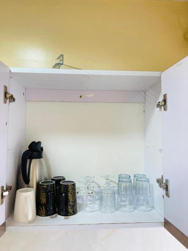Kilimani homes Paradise 2 bedroom near Yaya Centre NETFLIX and Balcony