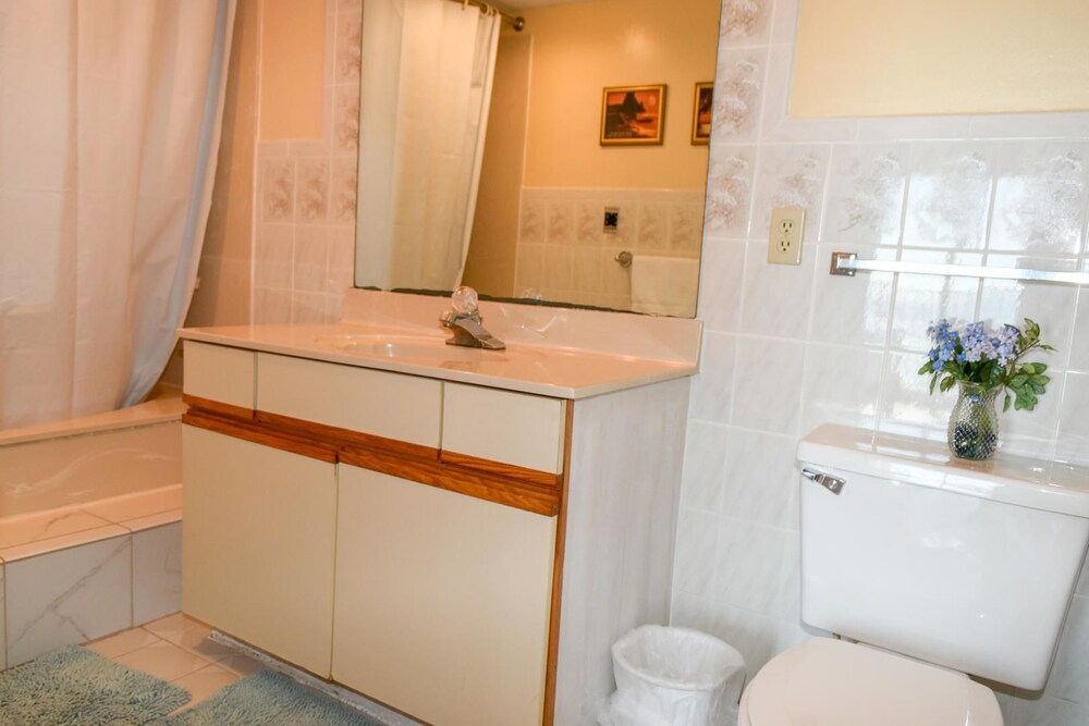 Springs Towers 405 3 Br Condo - photo 14