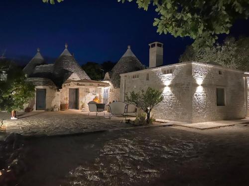 Exclusive Trullo with pool in Cisternino, Italy