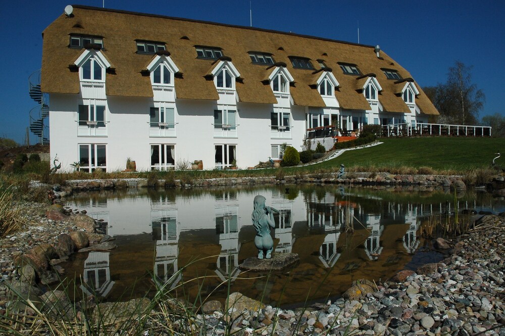 Alago Hotel am See — hotel in Schwerin