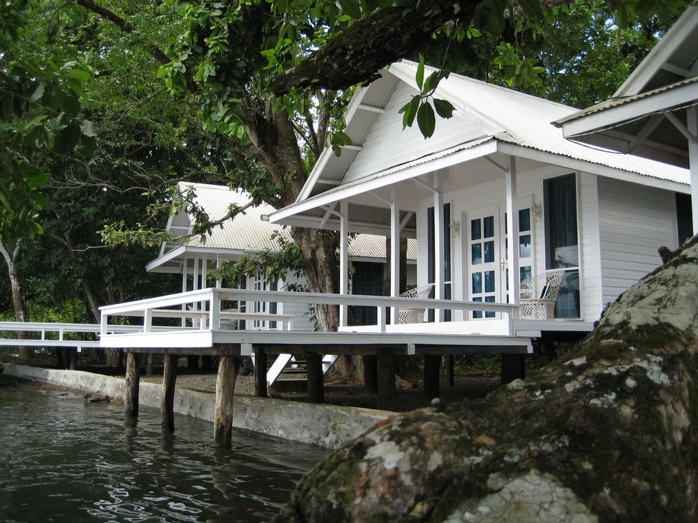 Driftwood Resort in Alotau, Papua New Guinea