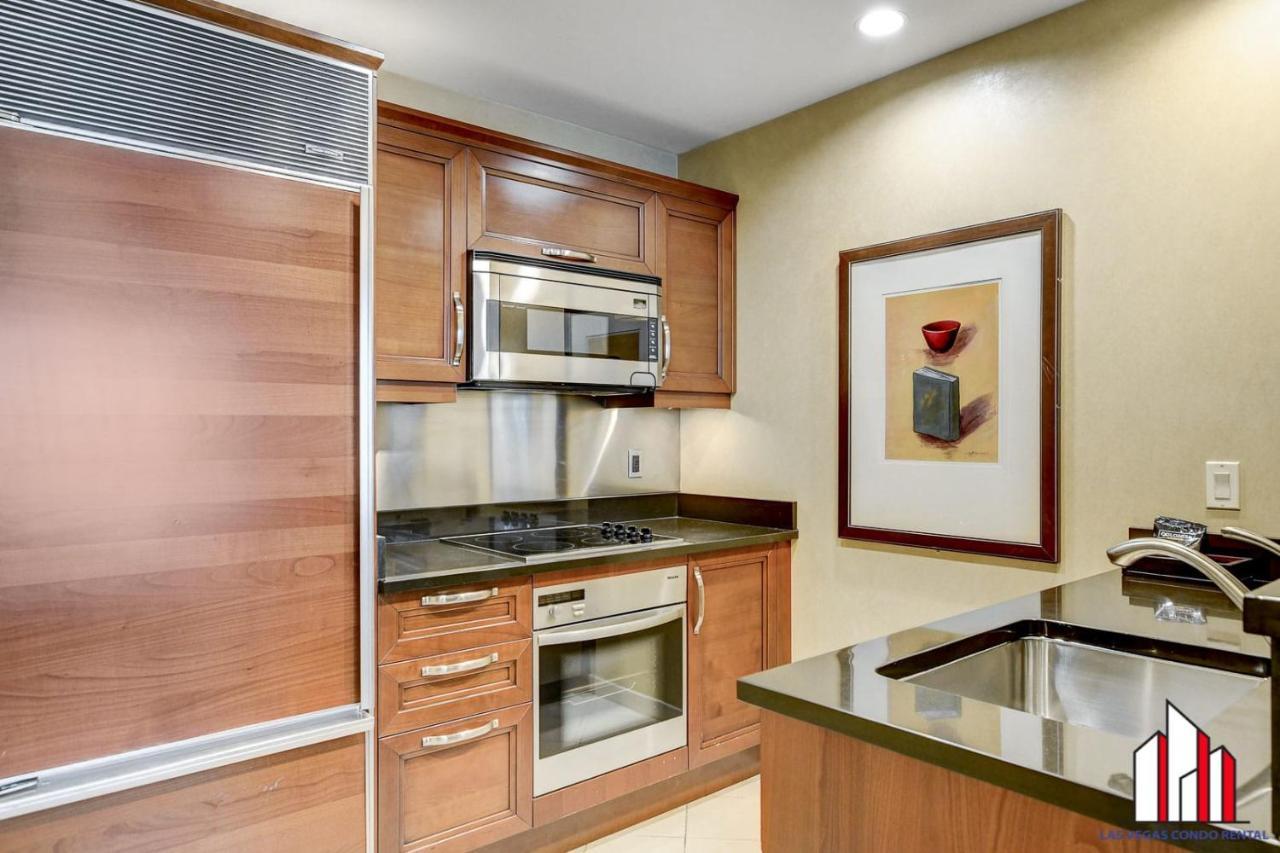 MGM Signature 07 620 1Br 2Ba Balcony Suite
