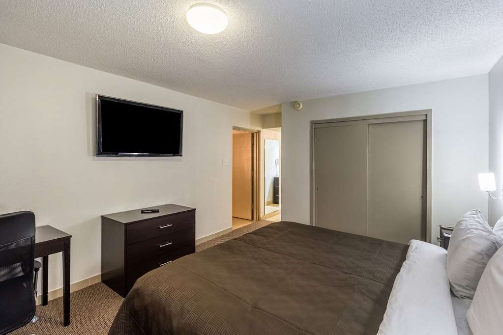 Clarion Inn near McAllen Airport - photo 21