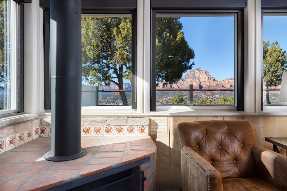 Sky Ranch Lodge - photo 47