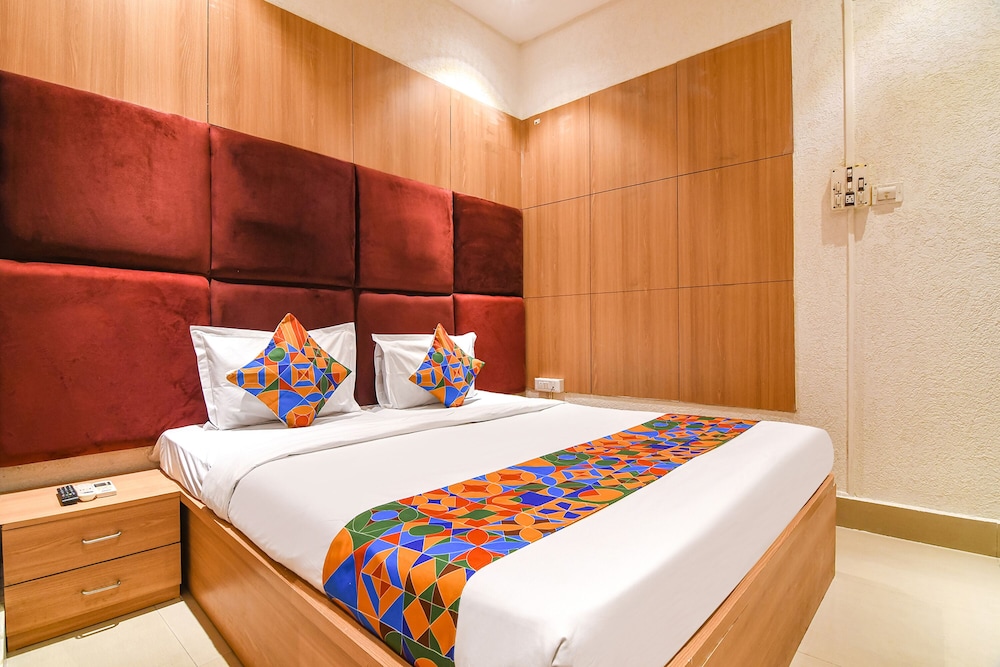 Fabhotel Marina in Kolkata, India