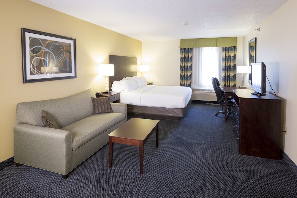Holiday Inn Express & Suites St Joseph by IHG - photo 22
