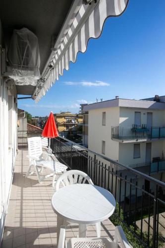 Trilocale a 50mt dal mare di Marcelli M125 — 4-Star Luxury Hotel in Marcelli, Italy