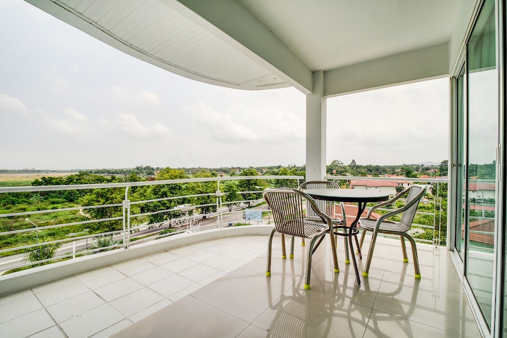 Capital O 998 The Magnolias Pattaya Boutique Resort in Chon Buri, Thailand