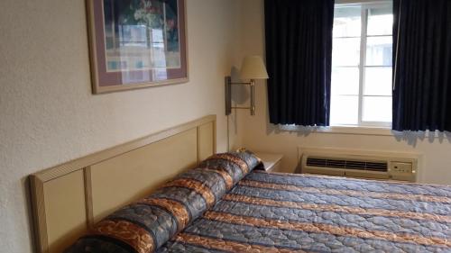 Redwood Inn Willits in Willits, United States