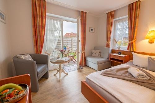 Hotel Achter Dünem — Westerland — photo 3