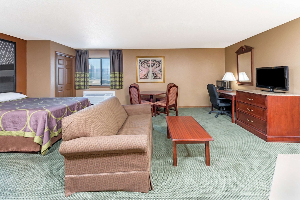 Super 8 by Wyndham Poplar Bluff Missouri - photo 7