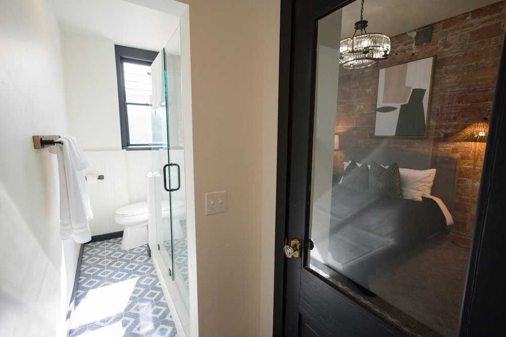 Speakeasy Suites - photo 38