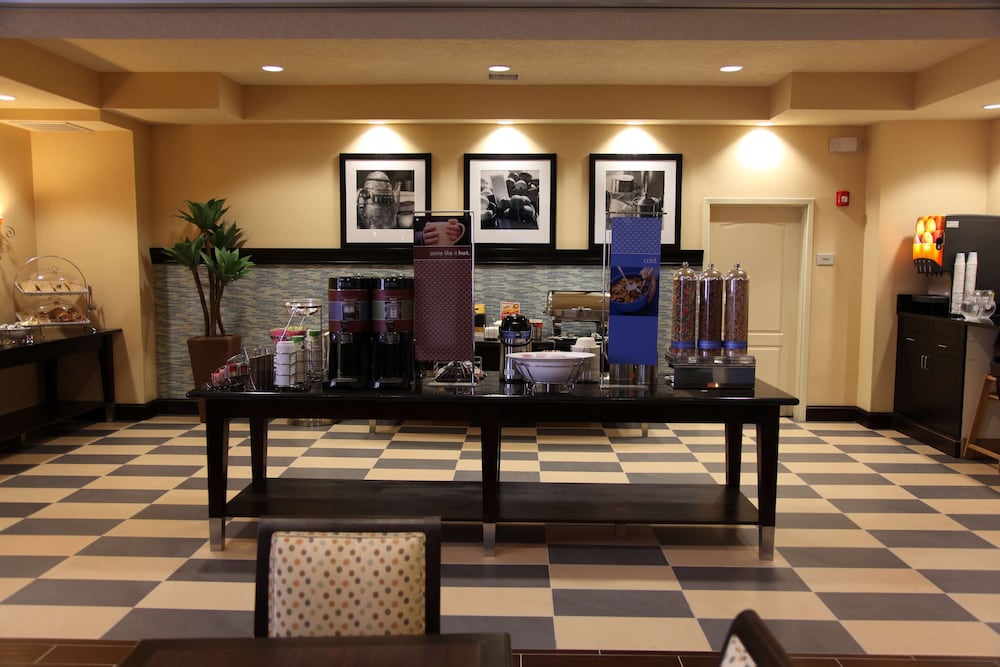 Hampton Inn & Suites Carlsbad - photo 34