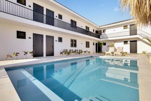 Villa Valena Apartment 5 with Cooling Pool — 4-Star Luxury Hotel in Kralendijk, Bonaire, Sint Eustatius and Saba