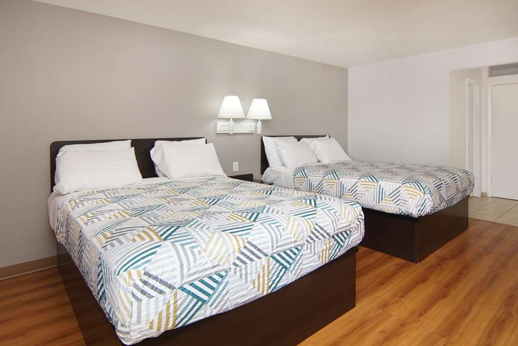 Motel 6 Lancaster TX DeSoto Lancaster - photo 11