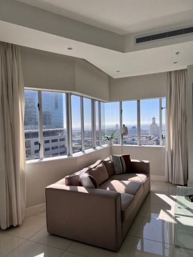 Stylish 2 Bedroom Apartment City Centre