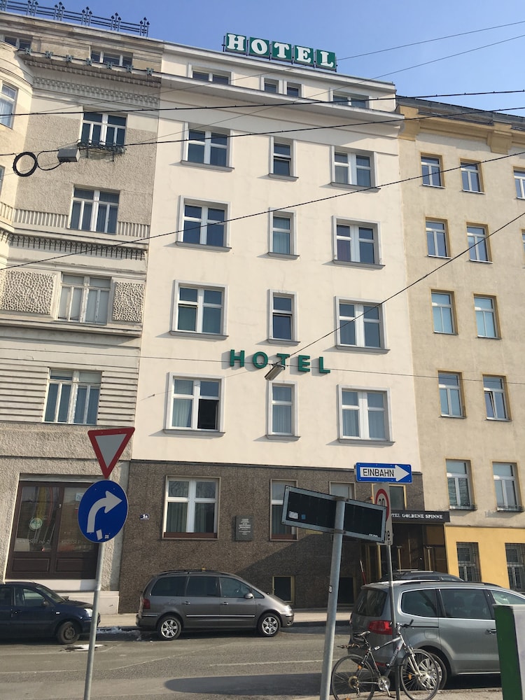 Hotel Goldene Spinne — Vienna — photo 2