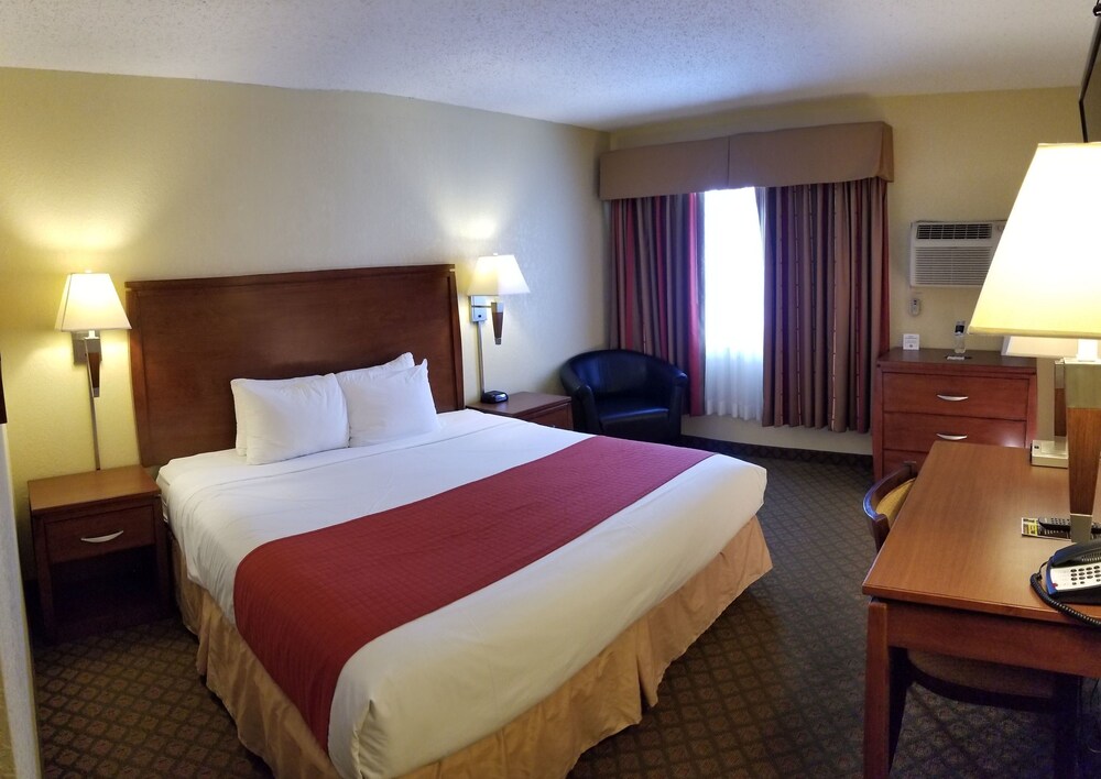Red River Inn & Suites Fargo - photo 20
