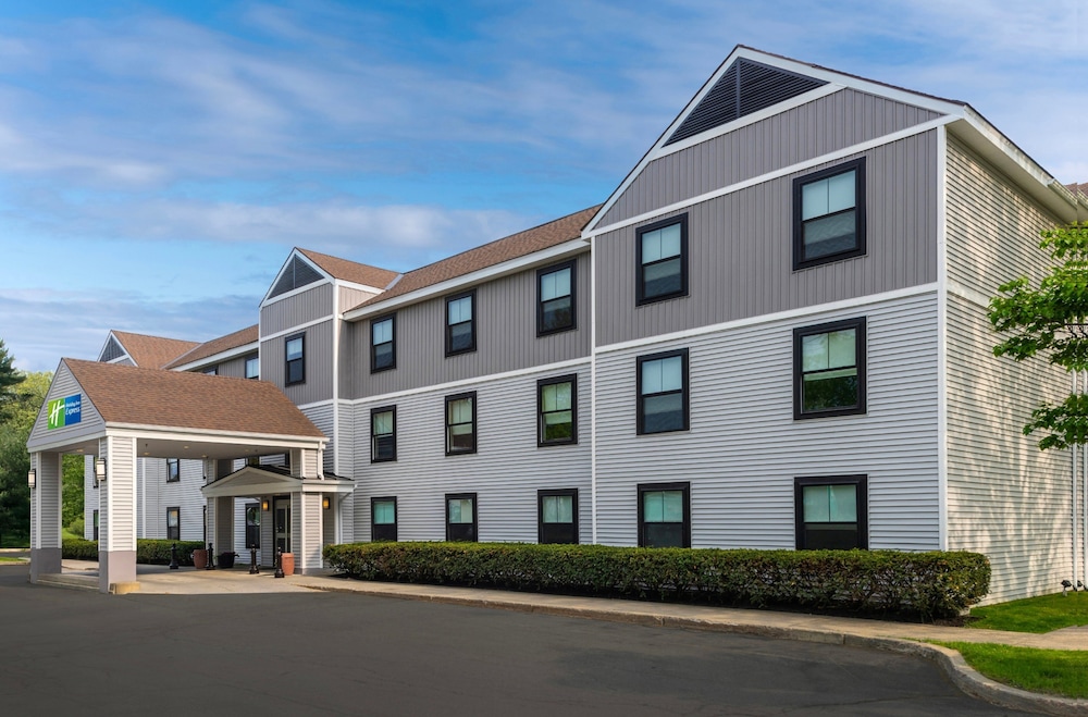 Holiday Inn Express South Burlington Downtown - photo 36