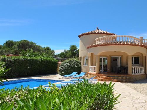Villa Melaza — 4-Star Luxury Hotel in L'ametlla De Mar, Spain