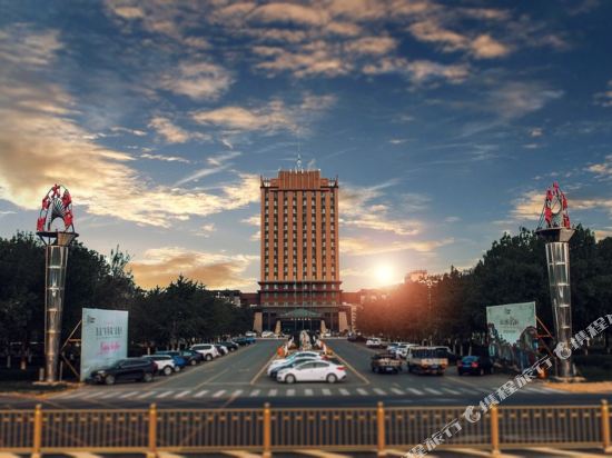 Kunlun Hotel in Unknown City, People's Republic of China