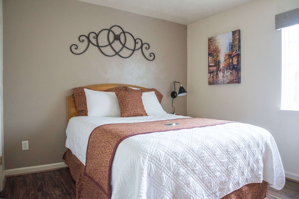 Affordable Corporate Suites Lanford - photo 4