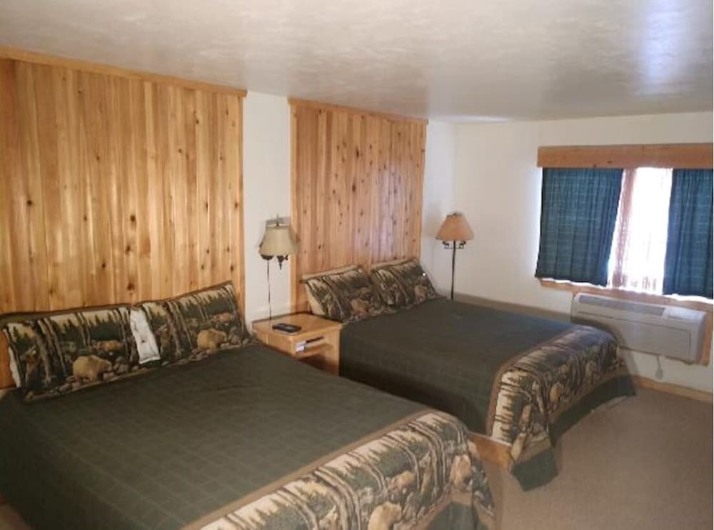 Wagon Wheel Restaurant Bar and Motel - photo 7