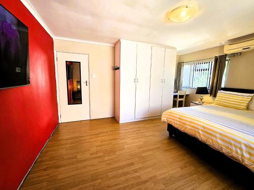 Walters Lane Deluxe Garden Apartment 3 No loadshedding