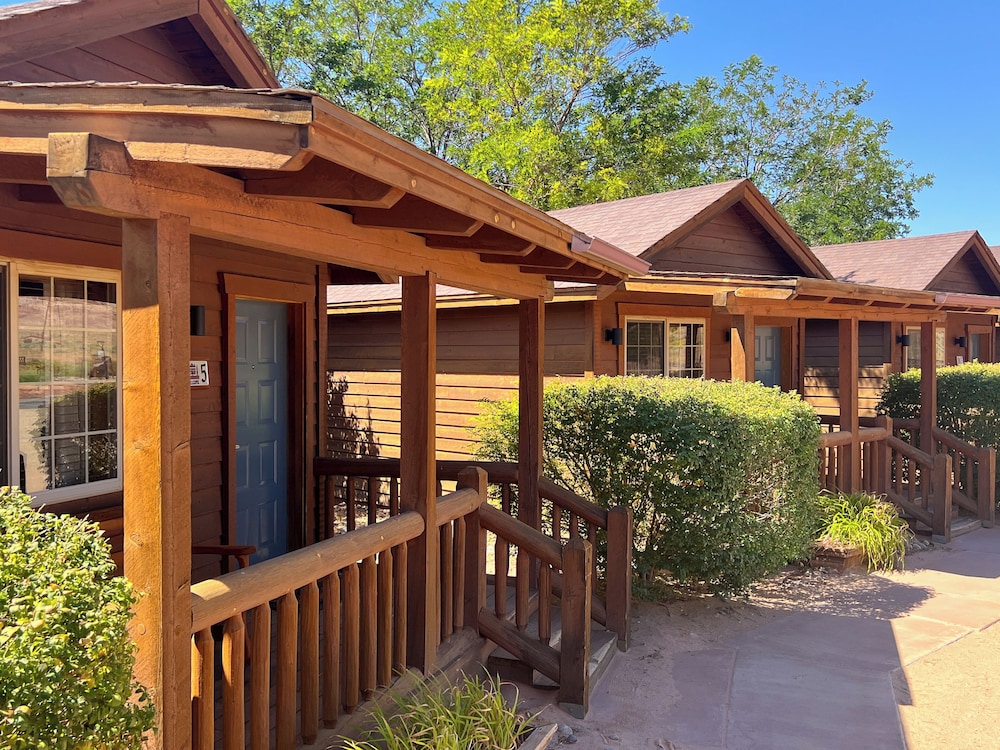 Desert Rose Resort & Cabins - photo 42