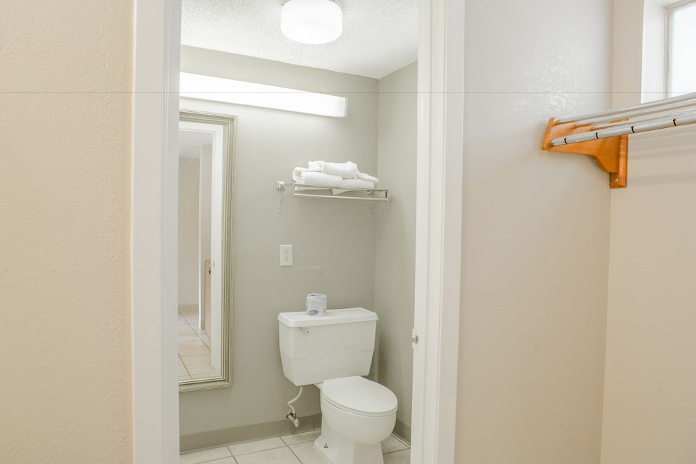 Green Valley Motel - photo 6