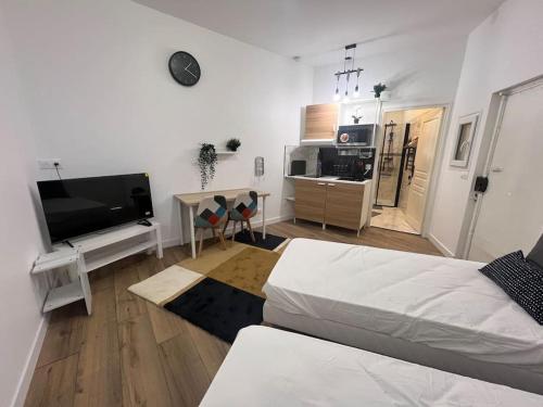 Studio Proche Du Stade De France — Saint Denis