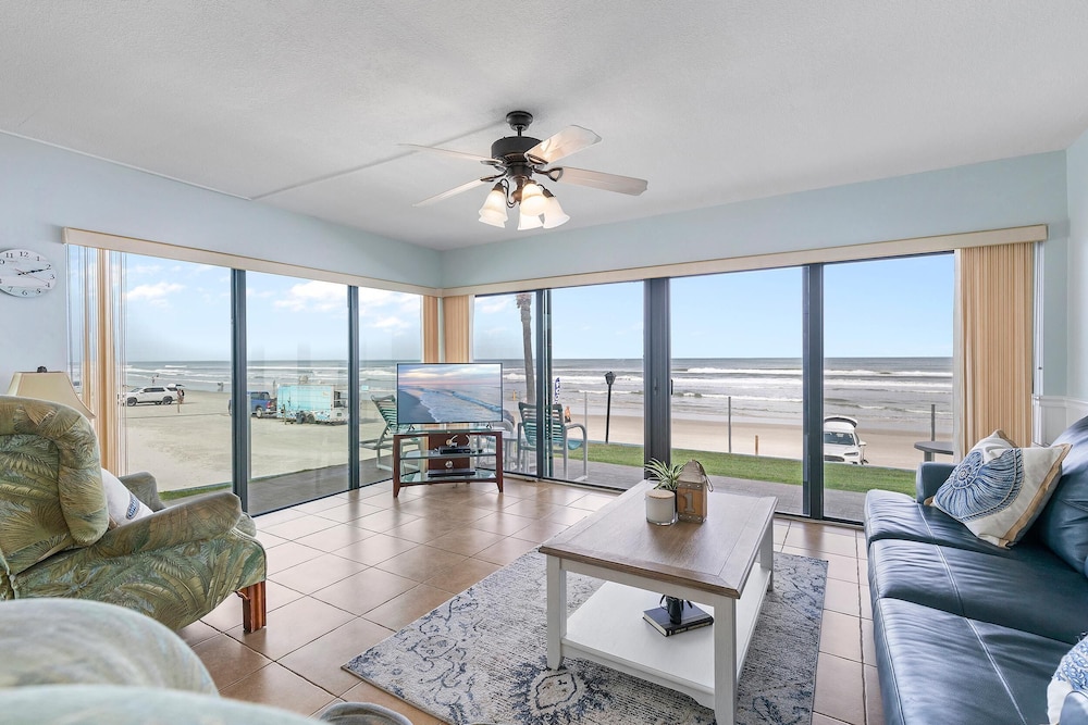 Ocean Reef Villas 110 — 4-Star Luxury Hotel in New Smyrna Beach, United States