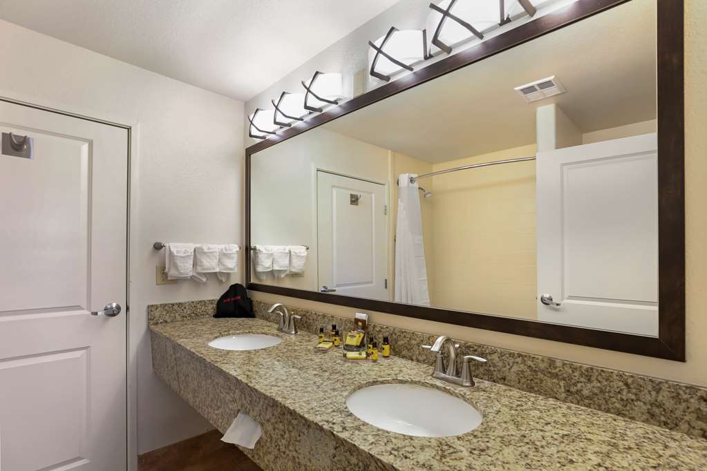 Best Western Plus Castle Rock - photo 32
