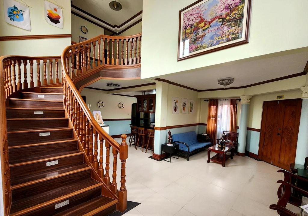 Leynes Taal Lake Resort and Hostel — hotel in Tanauan
