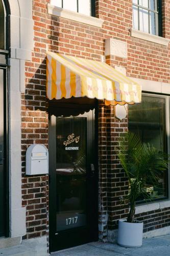 Hotel No Vacancy - photo 30