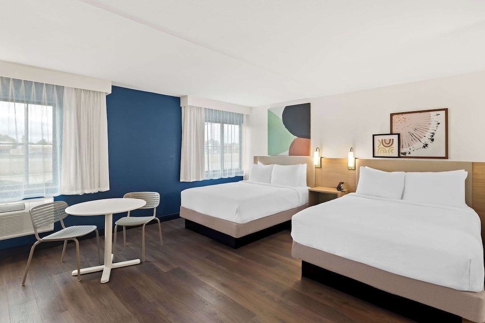 Spark by Hilton Wichita East - photo 15