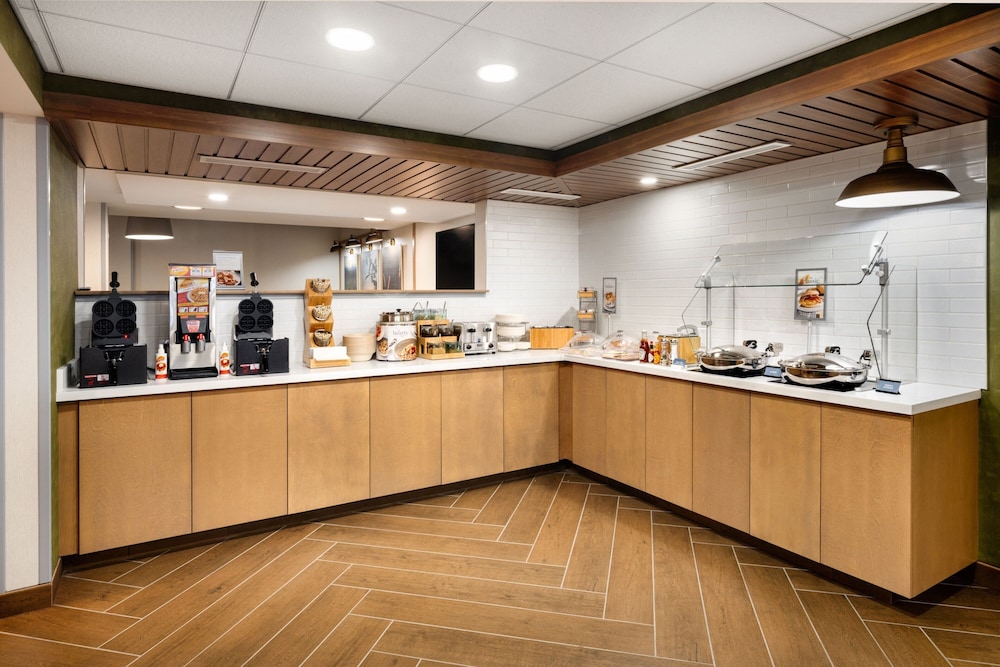 Fairfield Inn & Suites by Marriott Boulder - photo 22