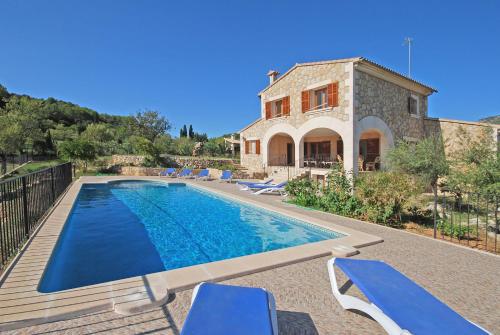 Villa Rotes — 4-Star Luxury Hotel in Campanet, Spain