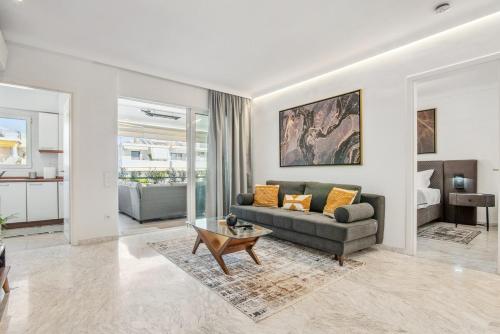 One Bedroom Jacuzzi Glyfada — 4-Star Luxury Hotel in Athens, Greece