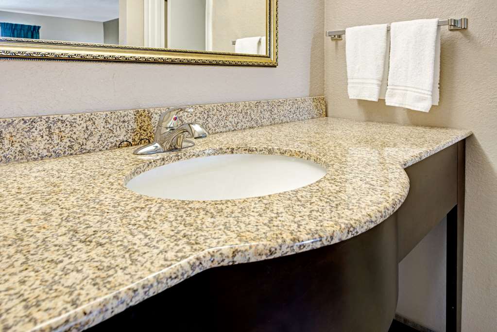 Super 8 by Wyndham Lakeland - photo 6