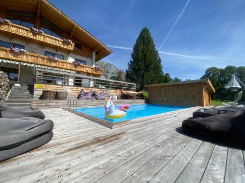Haus Bernhard — 4-Star Luxury Hotel in Ramsau Am Dachstein, Austria