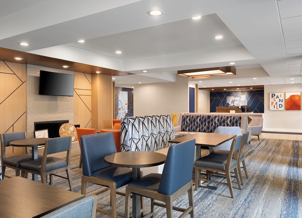 Holiday Inn Express Indianapolis Airport by IHG - photo 68